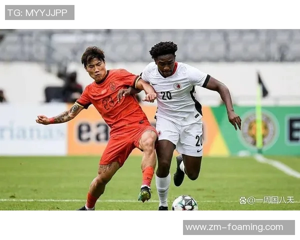 足球明星遭遇背叛与误解黑人身份引发热议与争议