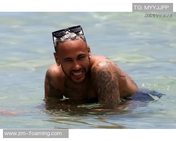 足球明星展现完美身材的精彩视频合集让你大饱眼福