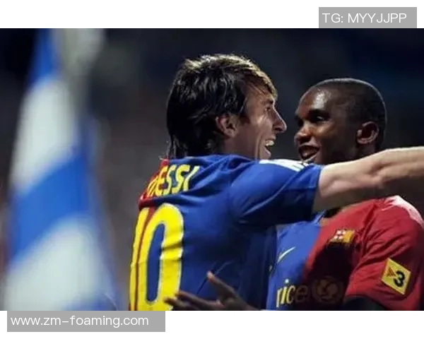 足球巨星C罗亲临NBA赛场观战引发球迷热议