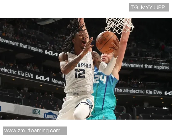 哈雷尔在对阵灰熊的比赛中展现出色表现助力球队争胜